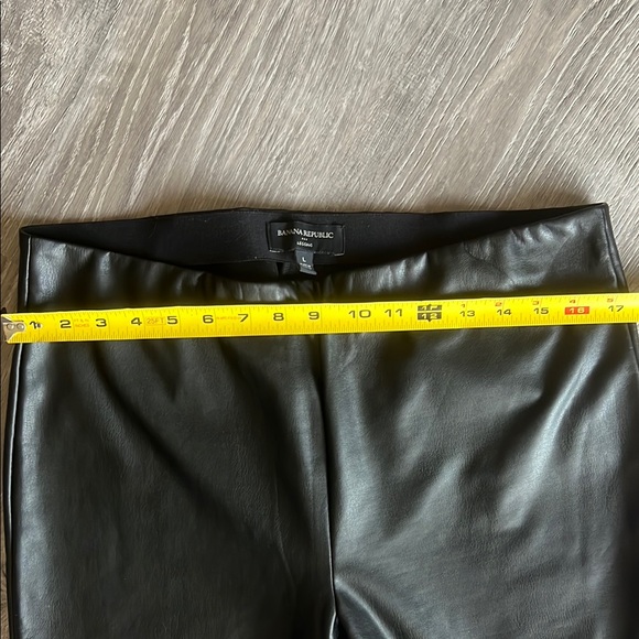 Banana Republic Black Leatherette Leggings - Picture 3 of 7